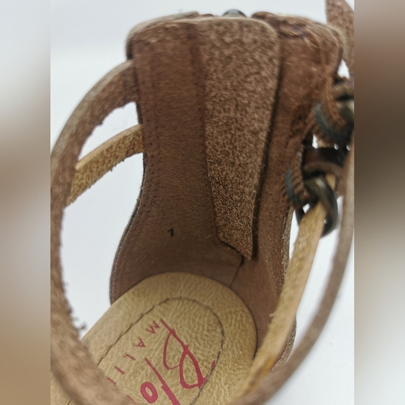 SIZE 1Y BLOWFISH, Gladiator Sandals EUC B59 - Picture 2 of 10